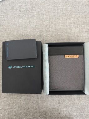 Piquadro blade collection Two-Tone Leather Bifold Wallet